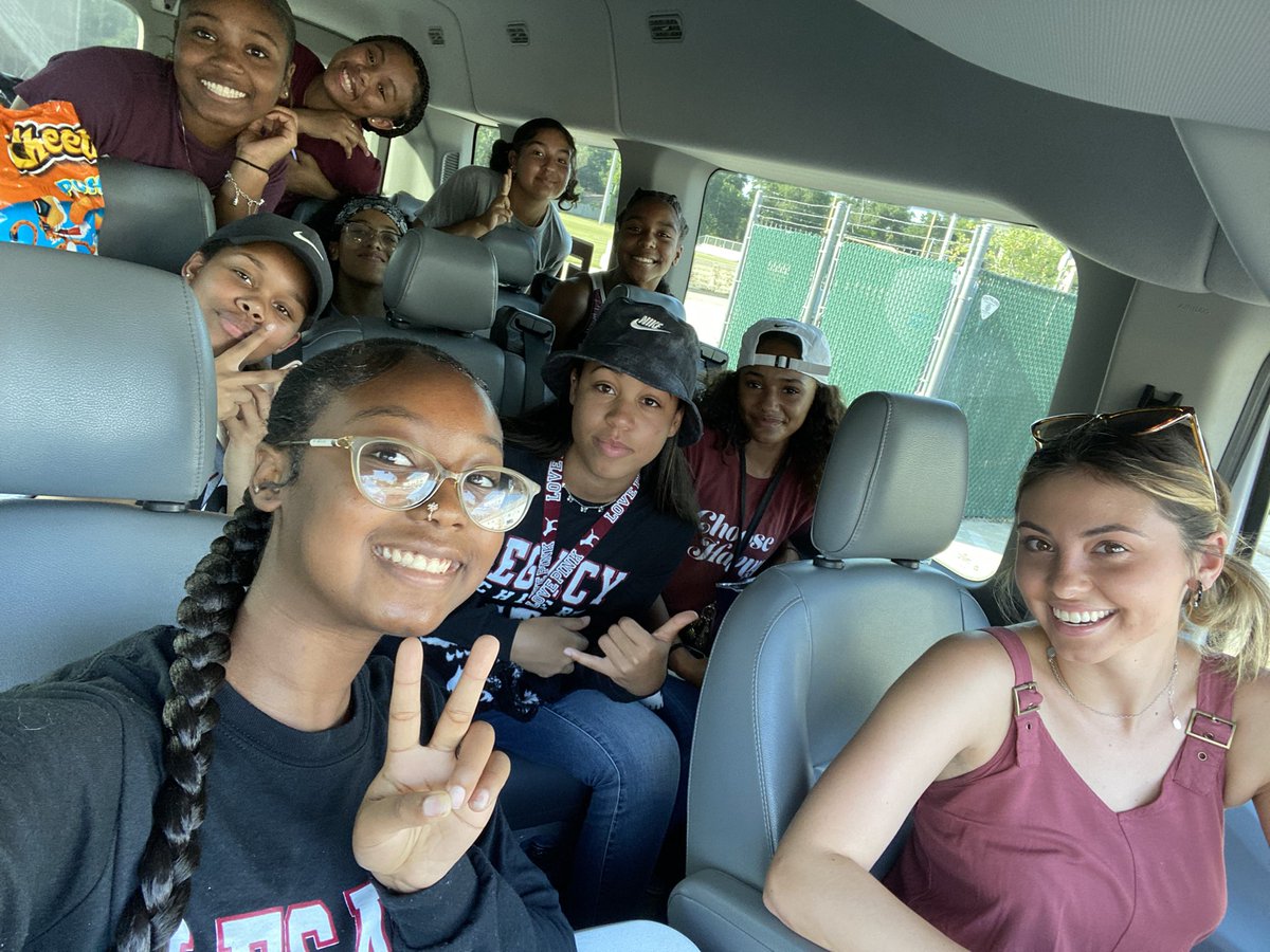LegacyCheer3's tweet photo. We are @NCAupdates BOUND!! π£
#Cheercamp #TitanUp #LegacyCheer @LegacyTheBrand1 @LSSSTitans https://t.co/LXPinLHJvX