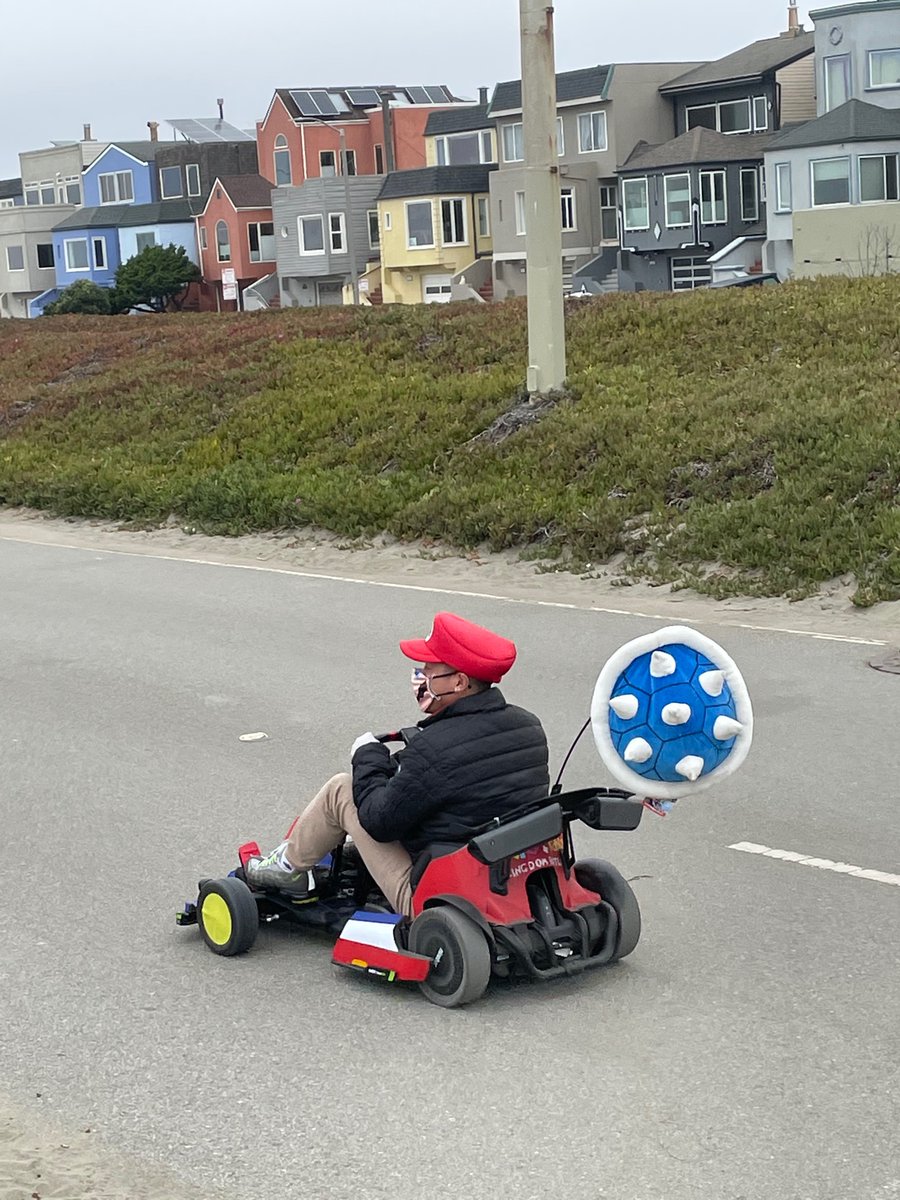 Y’all thought I was joking when I said someone dressed up like Mario in MarioKart and zoomed around the Great Highway #TotalSF #ILoveSF