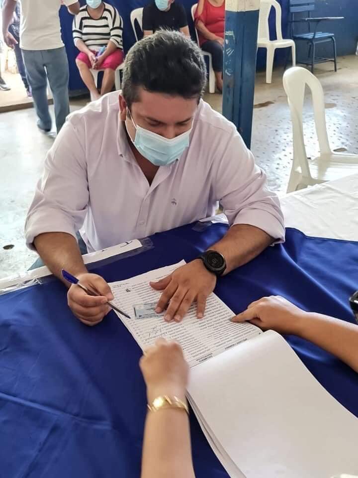 Ut5Unidos's tweet image. Cro. Fidel Moreno, cumpliendo con su deber como ciudadano, verificándose el día de hoy.
#24Y25VERIFICANDONOSGANAMOSTODOS