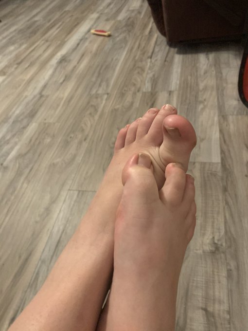 Just some pretty feet pics😉🤤 #feetselling #onlyfanscontent #feetworshipping #domme #sellingcontent https://t<a href="/tag/feetselling"class="tags">#feetselling</a><a href="/tag/onlyfanscontent"class="tags">#onlyfanscontent</a><a href="/tag/domme"class="tags"><span>#domme</span></a><a href="/tag/sellingcontent"class="tags"><span>#sellingcontent</span></a><a href="/tag/feetworshipping"class="tags"><span>#feetworshipping</span></a>