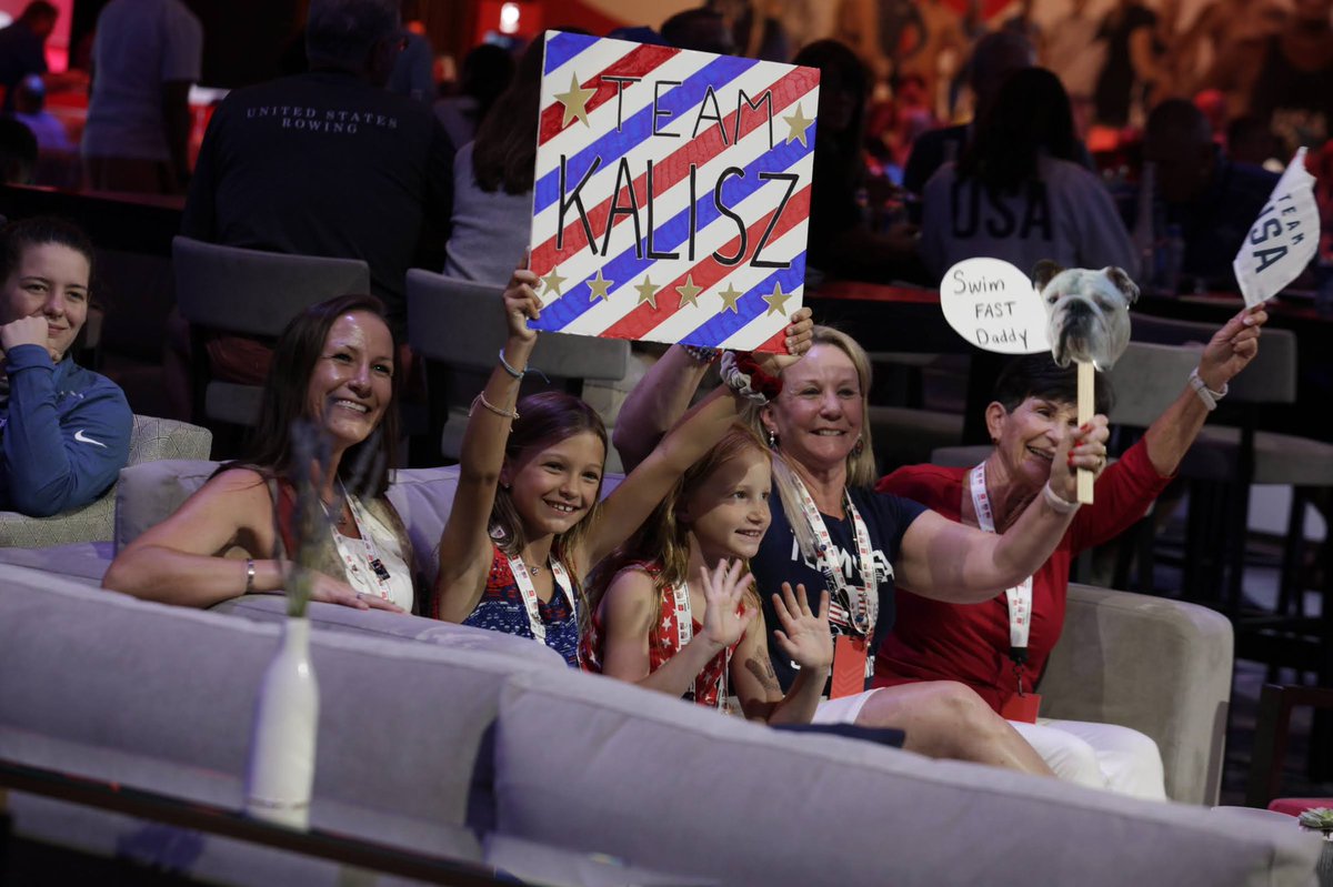 lindayaX's tweet image. The Olympics’ spirit is larger than life here in Orlando!Congratulations @chasekalisz on bringing home the first U.S. gold medal. Thrilled to be cheering on @TeamUSA’s athletes alongside their families #Tokyo2020 #Olympics.