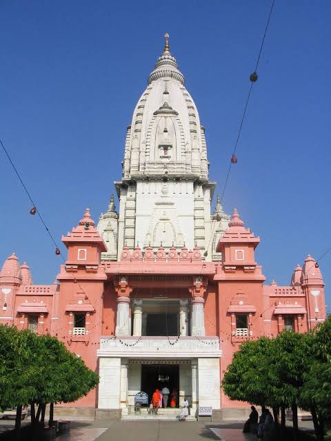 deanagbhu's tweet photo. श्रावण मास के प्रथम सोमवार के पावन अवसर पर आप सभी को ढेरों शुभकामनाएं। 

बाबा भोलेनाथ की कृपा सभी पर सदैव बानी रहे और सभी का सदैव ही कल्याण हो।

#हर____हर___महादेव #हर_हर_महादेव #भोलेनाथ #श्रवण_मास https://t.co/ZH16QsD2dS