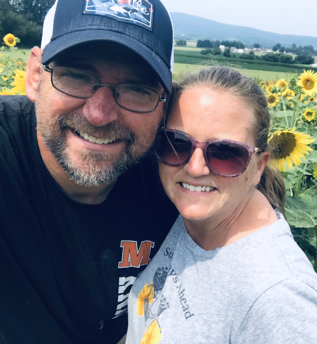 KellieMPhillips's tweet photo. A beautiful visit to Valley View Acres here in Middletown!! We live on the most beautiful street! https://t.co/lAPstwMPAz