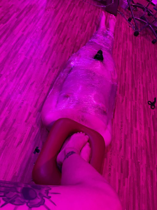Mummified with no where to go! 😈

This could be you...
But you haven’t applied to serve Me yet 🤷‍♀️

https://t