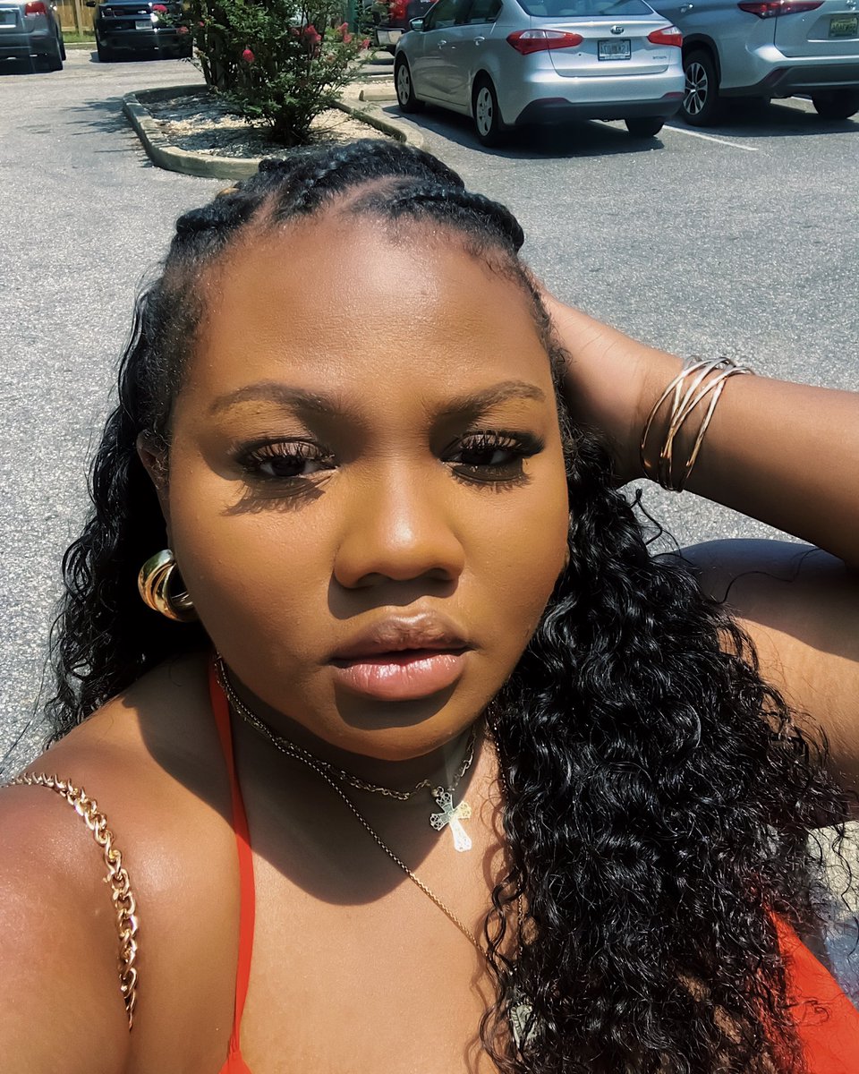 glowingly authentic ☀️✨