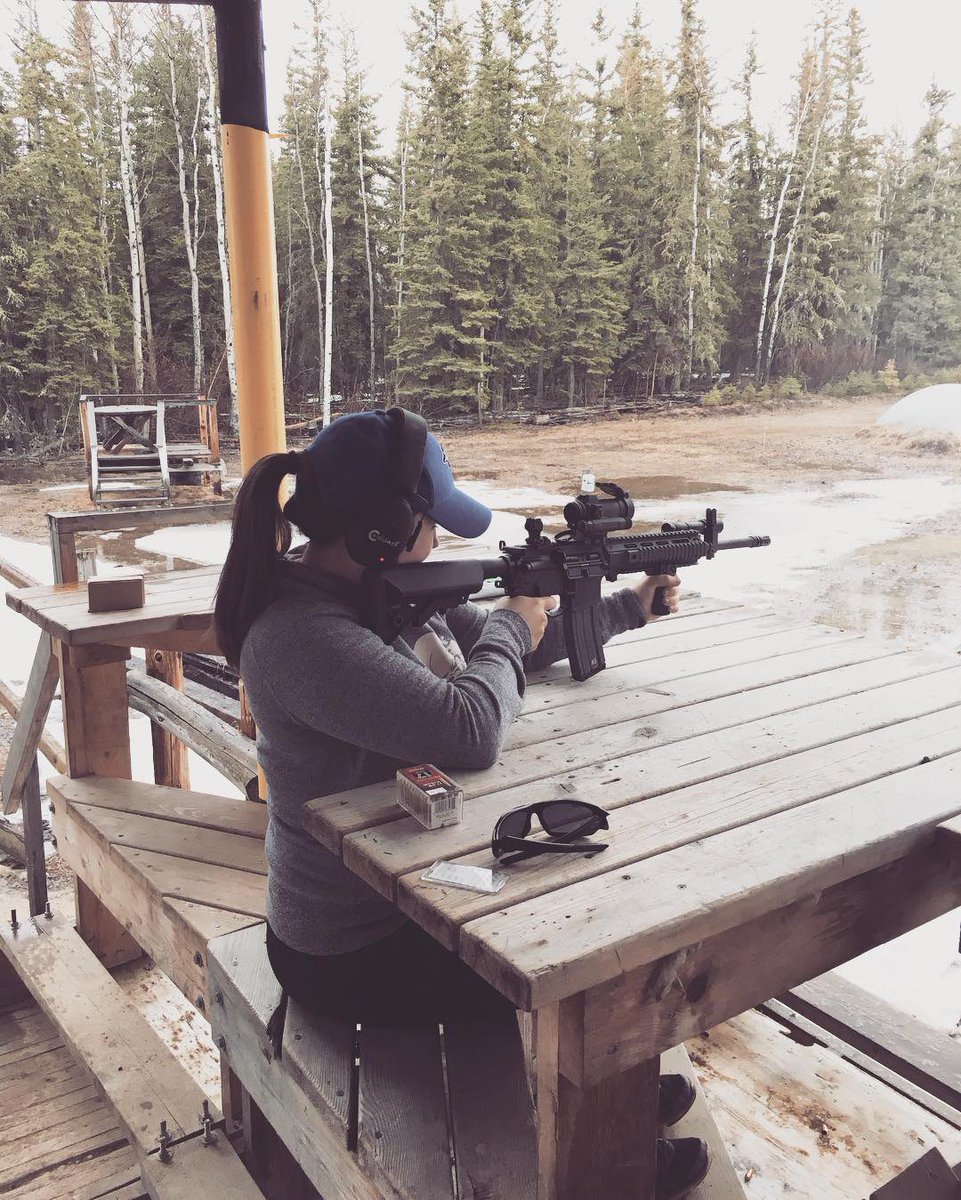 itislyss's tweet image. 4 variants of yourself 👇🏻