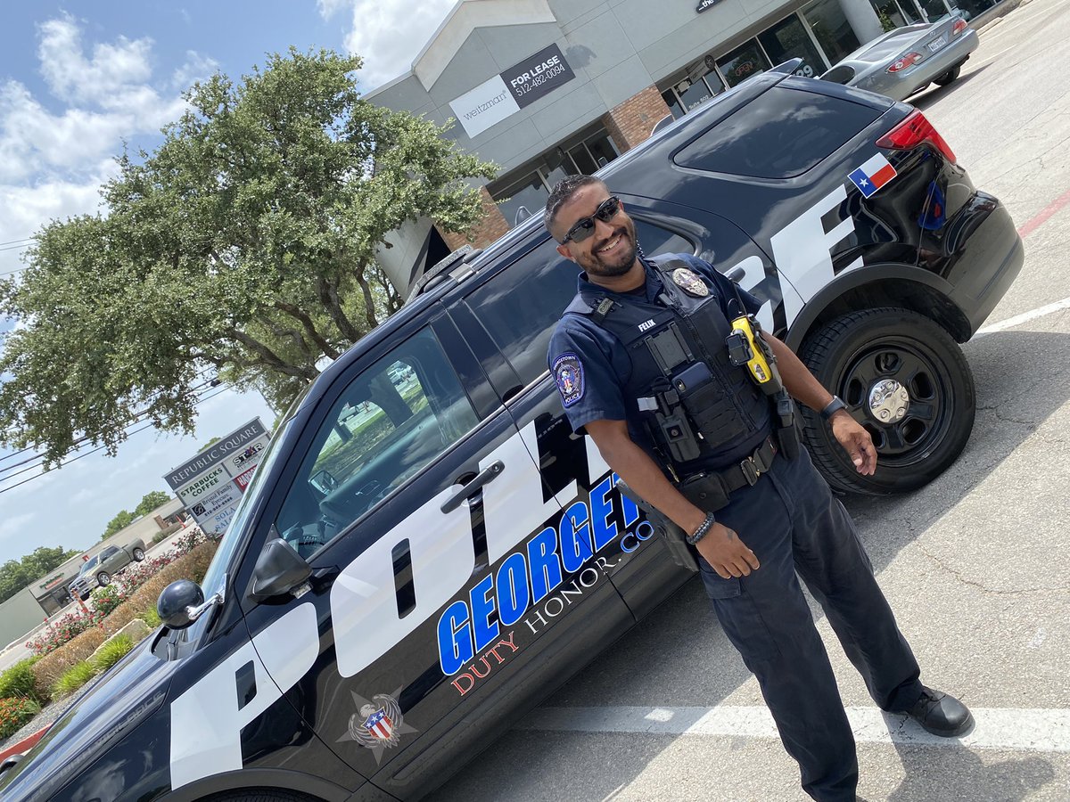 Trina Carpenter πΎ (@carpentertrina1) on Twitter photo Thank you officer Felix from <a href="/GeorgetownTXPD/">Georgetown TX PD</a> for helping our family out of a tough spot. We appreciate the kindness shown by you and your fellow officers! ππ» Thank you officer Felix from <a href="/GeorgetownTXPD/">Georgetown TX PD</a> for helping our family out of a tough spot. We appreciate the kindness shown by you and your fellow officers! ππ»