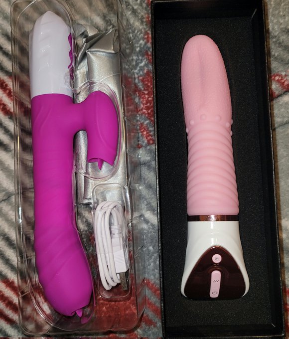 Some new toys in the mail from @CSohimi There will he some demo videos coming soon. Join my onlyfans<a class="tags" target="_blank" title="On Twitter" href="/?out=eyJ0eXAiOiJKV1QiLCJhbGciOiJIUzUxMiJ9.eyJpYXQiOjE3MjI0NTM2MTcsImlzcyI6InR3cG9ybnN0YXJzLmNvbSIsIm5iZiI6MTcyMjQ1MzYxNywiZXhwIjoxNzUzOTg5NjE3LCJyZWRpcmVjdF91cmwiOiJodHRwczovL3R3aXR0ZXIuY29tL0NTb2hpbWkifQ.VCw8ivLQpcrXkBDdGolA7jHtPfgmpxfFfzMCgP2YR1ged2ZBavuN2qtgJcmuI1gxf6OLpSBNSh5DkZyZwaWFnQ">@CSohimi</a><a href="/tag/bbwmodel"class="tags"><span>#bbwmodel</span></a><a href="/tag/adulttoys"class="tags"><span>#adulttoys</span></a><a href="/tag/bbwmilf"class="tags"><span>#bbwmilf</span></a><a href="/tag/bbwonlyfans"class="tags"><span>#bbwonlyfans</span></a><a href="/tag/ussbbw"class="tags"><span>#ussbbw</span></a>