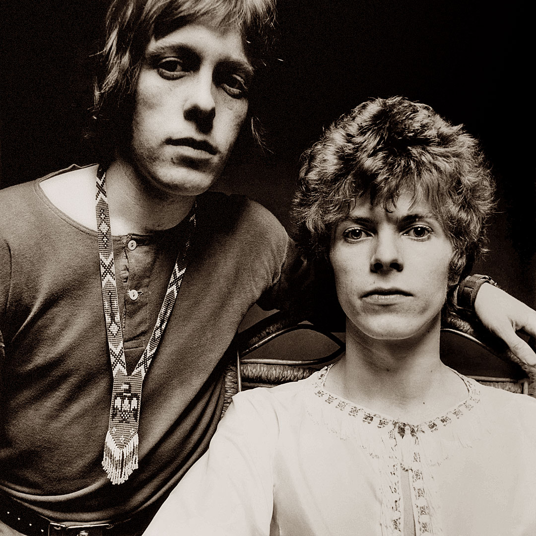 DavidBowieReal's tweet photo. Ours thoughts are with the family and friends of John Hutchinson who passed in hospital yesterday after a long illness. John was described as “a semi-retired and little-known jazz guitarist and a veteran of three important David Bowie bands for seven years between 1966 and 1973.“ https://t.co/hTwgPSidcv
