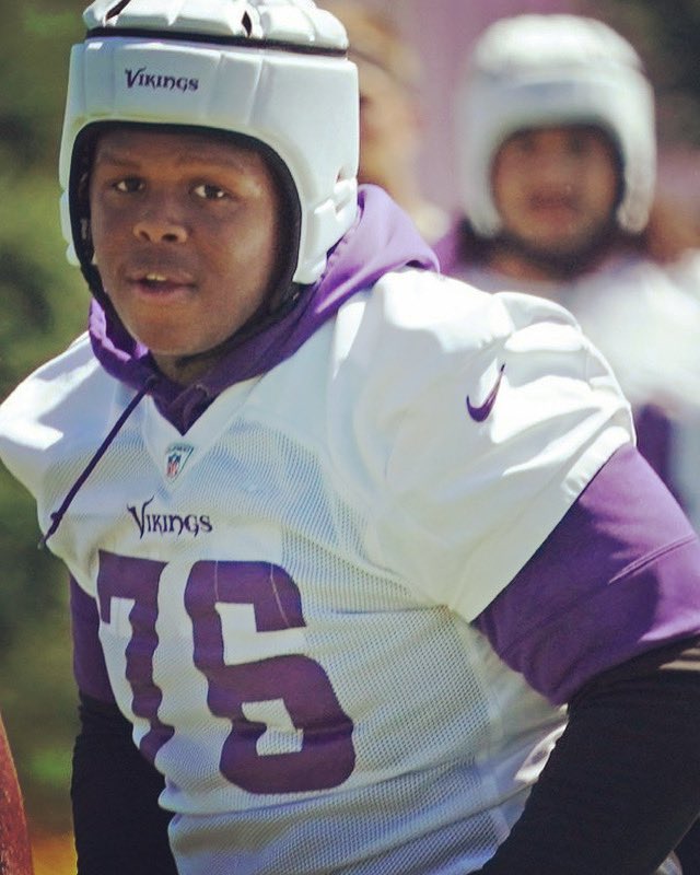 RealChadRicardo's tweet photo. HD WOODSON alum @JaylenTwyman 
 expected to report on time 🙏🏽 

@Vikings rookie DT, who was shot four times this summer in D.C., "has recovered enough from his gunshot wounds that he’ll be reporting to training camp Sunday w.other rookies," said agent Drew Rosenhaus https://t.co/3vyCq8mLKU
