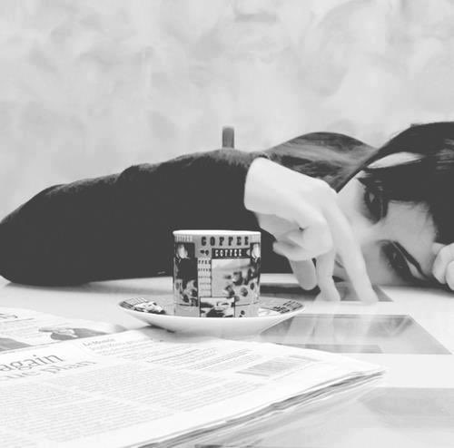 أحتاج إلى فيلسوف يستمع إلي أكثر من حاجتي لطبيب نفسي