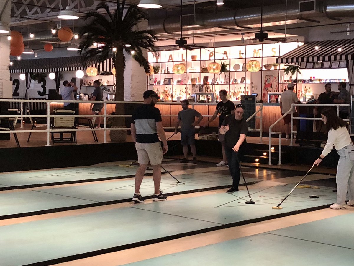 caj322's tweet photo. Flamingo Selfies. This place is so fun! @HumbleISD_WHE #WHESummerSelfieBingo2021 #royalpalmsShuffleBoardClub https://t.co/CaYJeUghIR