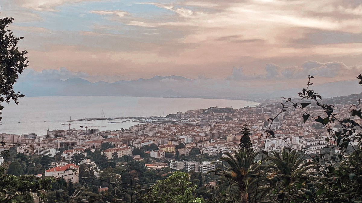 DermengiuMarian's tweet photo. I LOVE  Cannes @DermengiuMarian #Cannes #cannesfilmfestival #ILoveFrance #PACA #Travel #film #AlpesMaritimes #CotedAzurFrance #photography #CotedAzur #love #travelphotography #beautifulplace #Escape #landscapephotography #Passion #photo #photographer https://t.co/l2SYmWoSTI
