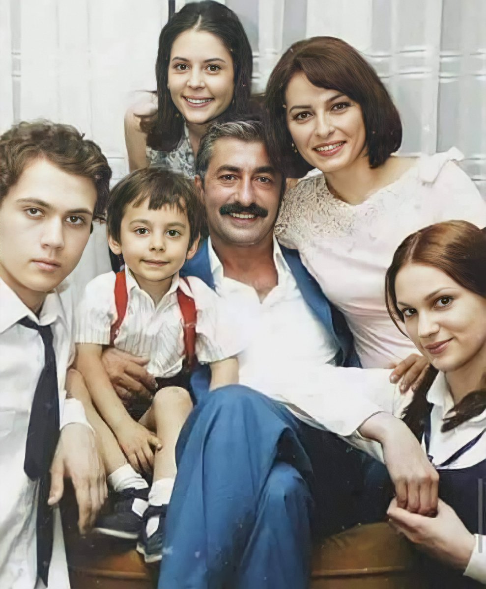 ScreenMix's tweet photo. العظماء فقط من ستذكرون هذا المسلسل https://t.co/2EZbTkpGYu