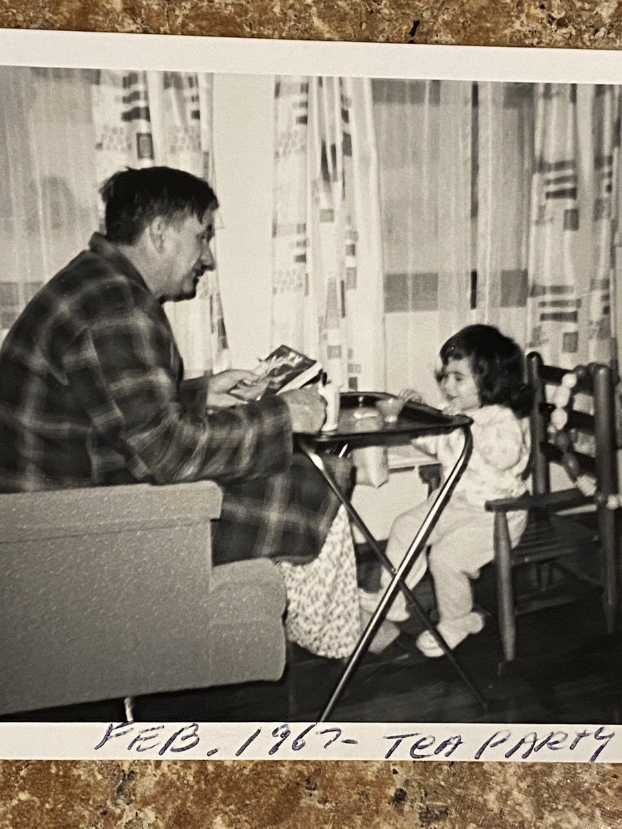 NephewSusan's tweet photo. #GirlDad I miss my Dad but I’m glad he isn’t here to see what #ALS has done to my body.  We need #ACTforALS and #NurOwn.  No father should watch his daughter succumb to this horrendous disease.  And no daughter should see it destroy her father!  #NurOwnWorks #DrugsInBodies https://t.co/xBMA2n3IIs