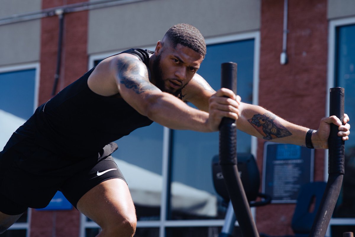Shawnblanco_'s tweet photo. Nike commercial coming soon!! @themediaspace ๐ธ๐ช๐ฝ๐ Nike commercial coming soon!! Excited to share with you guys!!
.
.
.
#nike #portraitsession #photoshoot #sonyalpha #blackmodel #melanin #profotousa #blackowned #dcphotographer #nikehippie04 #dcmodels #mdmodel #unfold #goldsgym https://t.co/YuLyiraHLh