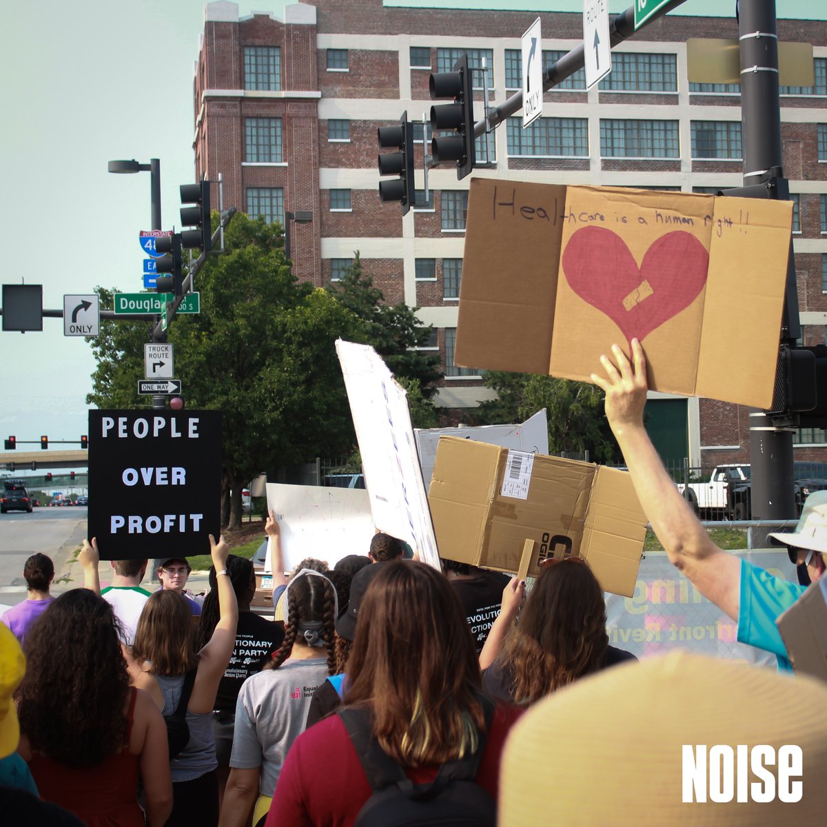 noiseomaha's tweet photo. Yesterday (Sat. July 25th) The Revolutionary Action Party, a prison/police abolitionist organization, hosted a march demanding universal healthcare in downtown Omaha. The event was part of the national movement @M4M4ALL, which is a coalition of groups that organize marches. https://t.co/qdEwXU3cfC