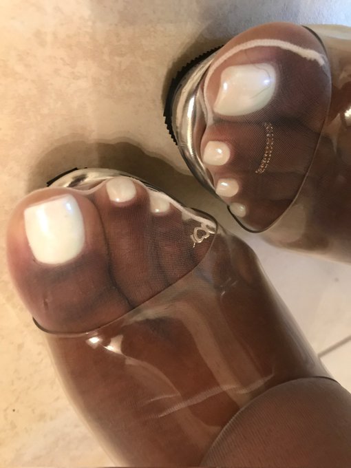 Should I create a new IG or just post my oldies here? https://t.co/j2DVKQaCx6<a href="/tag/tittytuesday"class="tags"><span>#tittytuesday</span></a>