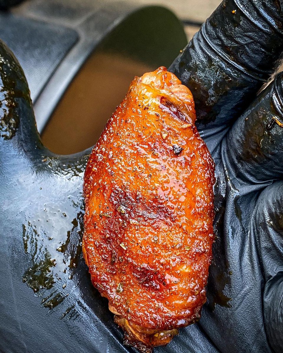 TraegerGrills's tweet photo. Dry rubbed or sauced? Jason Wilson bringing the 🔥 with these @MeatChurch Voodoo wings. https://t.co/8eFzxjFZqY