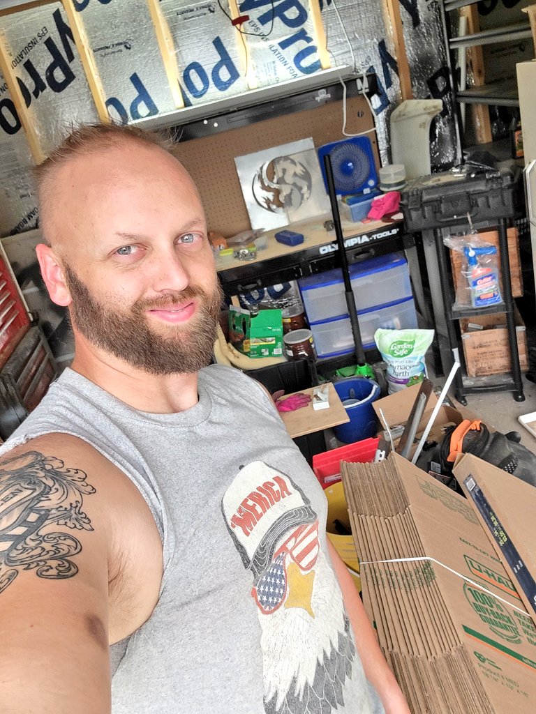 DDCustomMods's tweet photo. Time to bid farewell to our old tiny workshop and finish packing our workbench and shelves. #bittersweet #upgrading #workshop #DDCM https://t.co/IrcVKRodjE