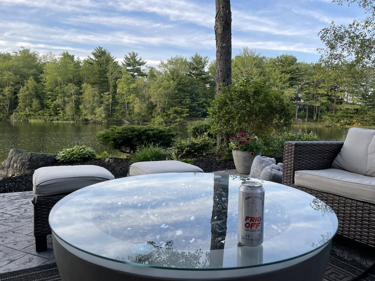 Countrylivinginthecove tweet media
