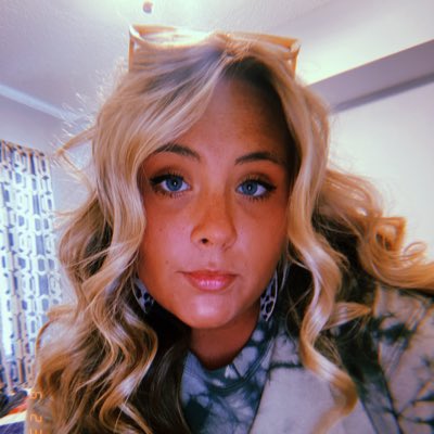 marciewalker22's tweet photo. #NewProfilePic https://t.co/hhepEXv69y