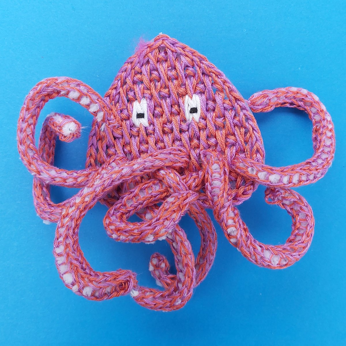 Woolly_Works's tweet photo. "Oh I do like to be beside the seaside... "
#18AtHeart #StitchedForSmiles
See this and other themes which inspired some of our stitchers in our online catalogue of hearts.
https://t.co/tvvdGD8Fvc
@SellyOakNNS @nxwestmidlands https://t.co/elHcHeErHk