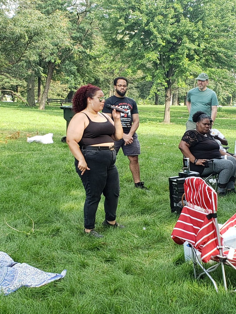 aaanmarkaz's tweet photo. In Washington Park, the brilliant @LolitaTaughtMe, @killerguerilla, Frank Chapman & Armanda Shackleford of @CAARPRNow celebrating our #ECPSNow people's victory for police accountability.
Work not done yet though! #CPACNext https://t.co/HJtfng3G7P