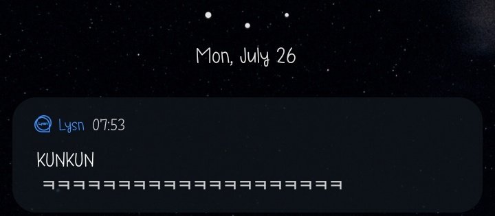 chip_onge's tweet photo. I just wake up and still sleepy, suddenly Kun ge sent me bubble early morning 😂 . He said "Monday Fighting and call my name!!!" Ah~ I almost forget today is Monday so have to work😅 https://t.co/PuAHH5RGoh