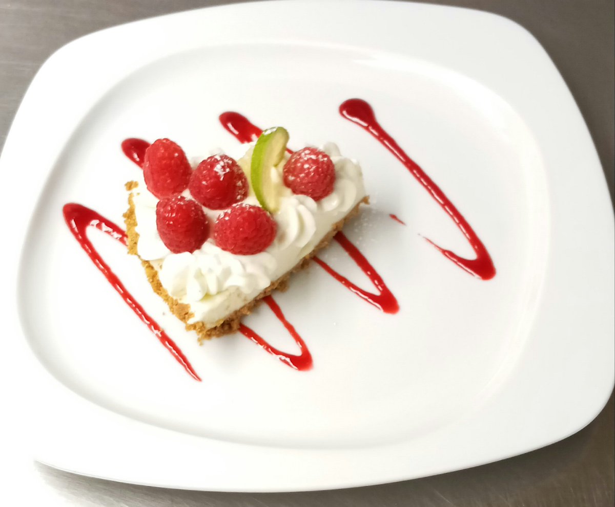 RoseKitchen15's tweet photo. Frozen Keylime Tequila Pie
#RoseKitchen #homemade #dessert #kitchenerwaterloo
#kitchenerontario https://t.co/7xBmBRAOkn