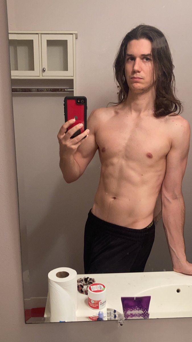 _jbash's tweet image. Lost a lot of gains due to a wrist injury the past few months, but slowly getting back into that anime form