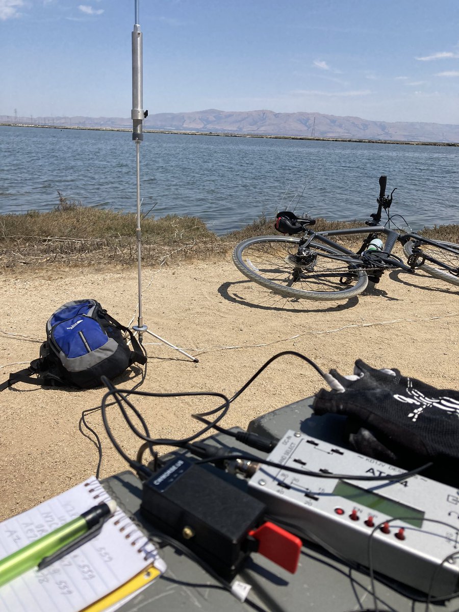 N9Ohw's tweet image. Worked 9 stations and 6 fellow BB’s as BB43 biking to the San Francisco Bay. ATS-4B at 5W, MP-1 vertical antenna, and @cwmorse_us paddle. #qrp #fobb #arsqrp