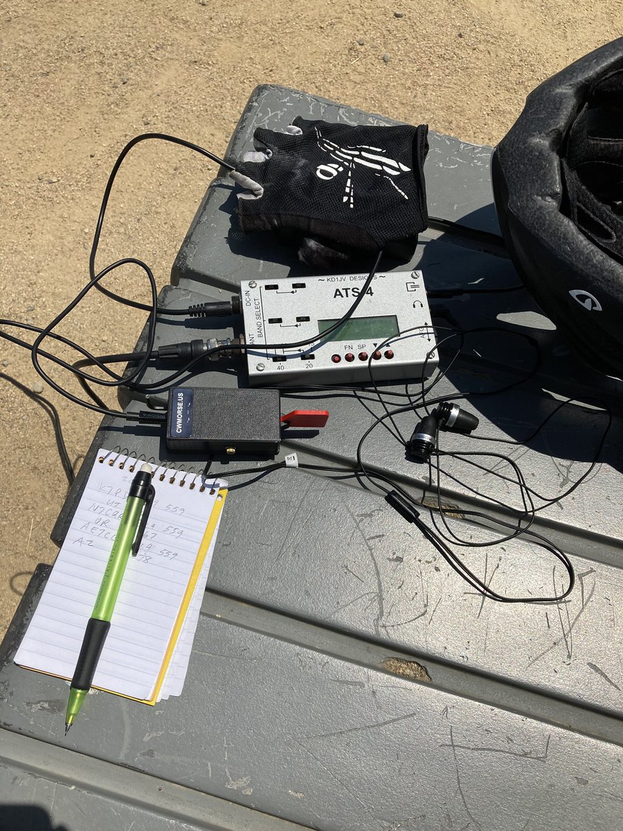 N9Ohw's tweet image. Worked 9 stations and 6 fellow BB’s as BB43 biking to the San Francisco Bay. ATS-4B at 5W, MP-1 vertical antenna, and @cwmorse_us paddle. #qrp #fobb #arsqrp