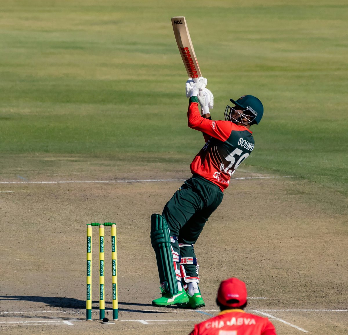 Rabbithole_bd's tweet photo. Well played Soumya Sarkar (68 &amp; 2/19) and Shamim Hossain (31*) 👏

#BANvZIM https://t.co/MnuPLzz3xl