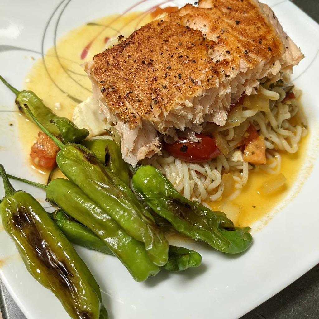 Amused_Jade's tweet photo. Salmon, blistered shishito peppers, tomato basil  sauce with feta over shiritaki noodles.
#foodie #foodiesofinstagram #food #foodstagram #dinner https://t.co/G12LbMvoea https://t.co/SNrw9ra7az