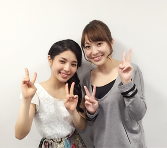 kisarazubito's tweet image. 2015年6月のカラオケバトルでのワンショット

♫だからいま会いにゆく
そう決めたんだ
ポケットの　この曲を
君に聴かせたい
そっとヴォリュームを上げて
確かめてみたよ

あれから６年経ったなぁ
今回は名古屋にお見えに。。。
#城南海 
＃GoodbyeDays
#YUI