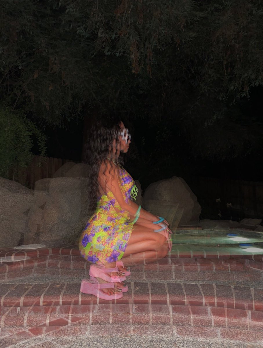 ⋆ tori ⋆ tweet media