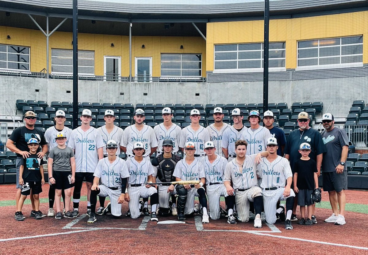 H.O.A.T. tweet media