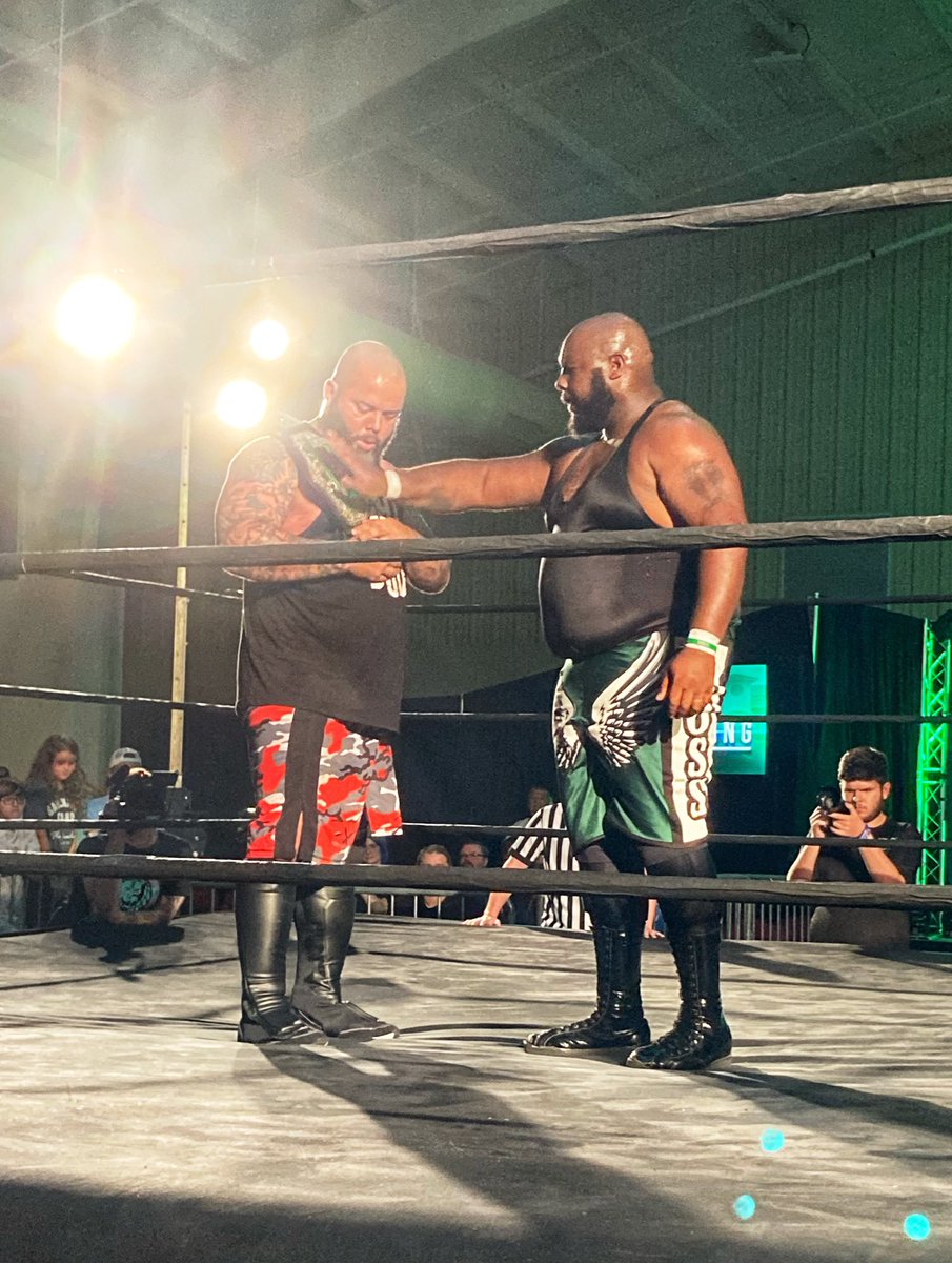 Samantha_1713's tweet photo. #XpectEverything had a surprising title change when @JonDavis817 beat @TheTJBoss & @promontanablack in a triple threat for the @PWXwrestling Heavyweight Championship. https://t.co/HR9wrWEW9i