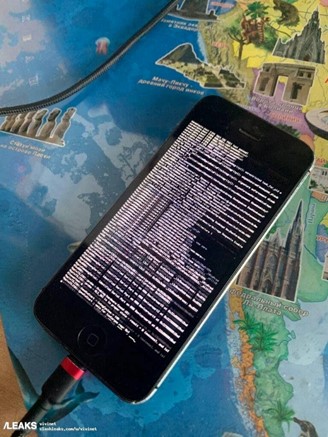 infotecmb's tweet photo. Desenvolvedor instala MIUI 11, da Xiaomi, em um iPhone com jailbreak https://t.co/vD8OnuZo6J https://t.co/8gqtt0tL3T