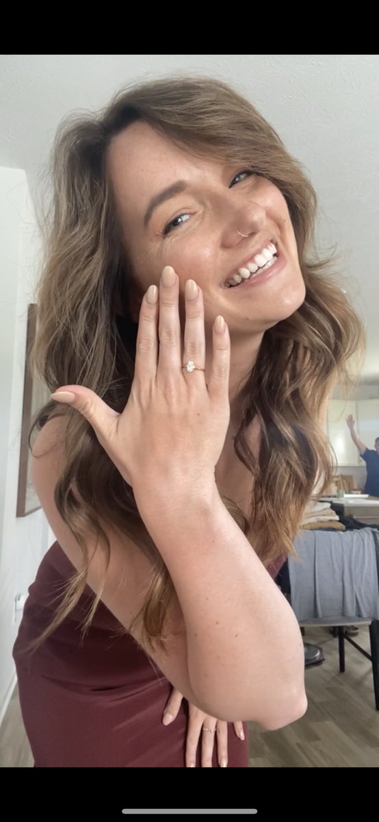 abs4903's tweet photo. I’M ENGAGED 💍💍💍❤️❤️❤️ https://t.co/DvZYmguJDF