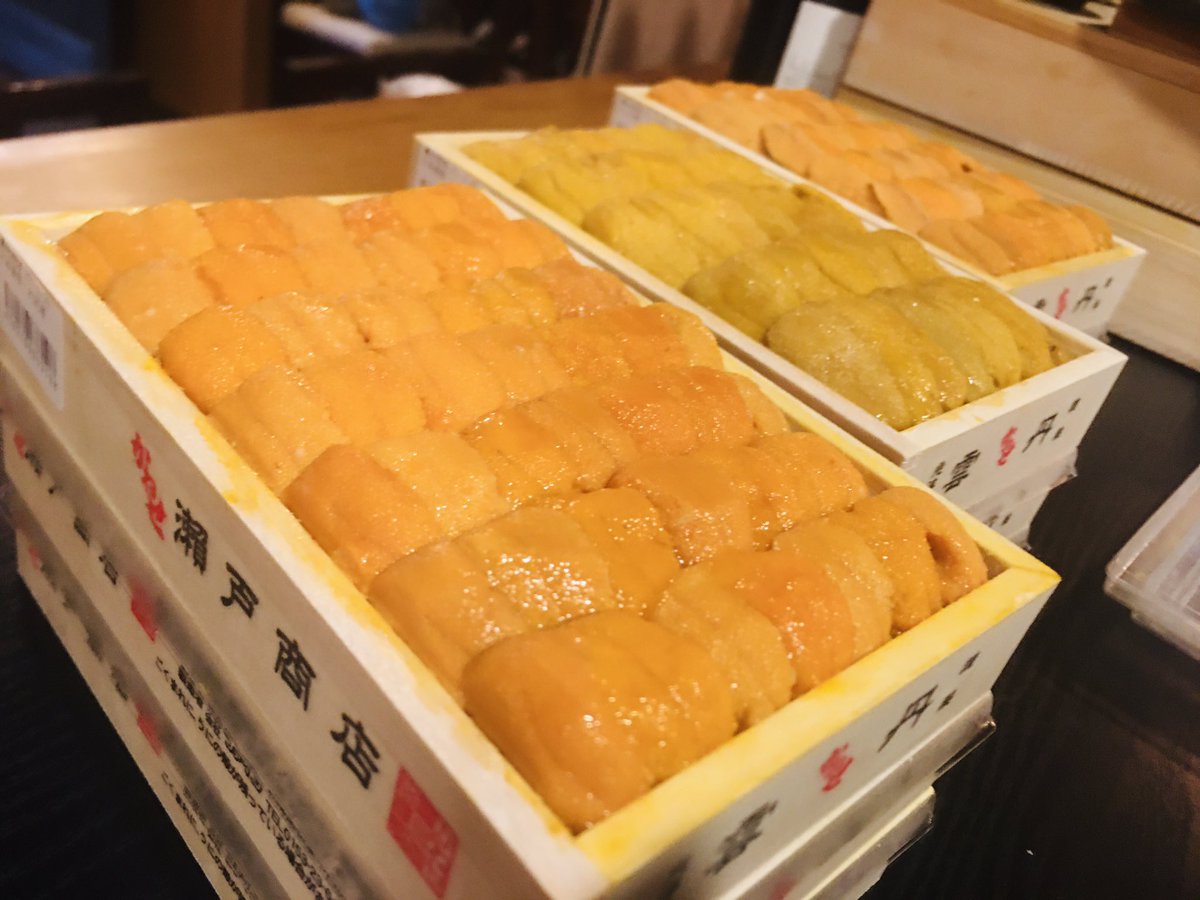 串あげ処のどか 先週も沢山のご来店ありがとうございました 今週もご予約おまちしております 雲丹食べ比べご好評いただいております 今時期だけの旬を是非お楽しみください 写真は味見前最後の瞬間です 雲丹 うに ウニ バフンウニ ムラサキ
