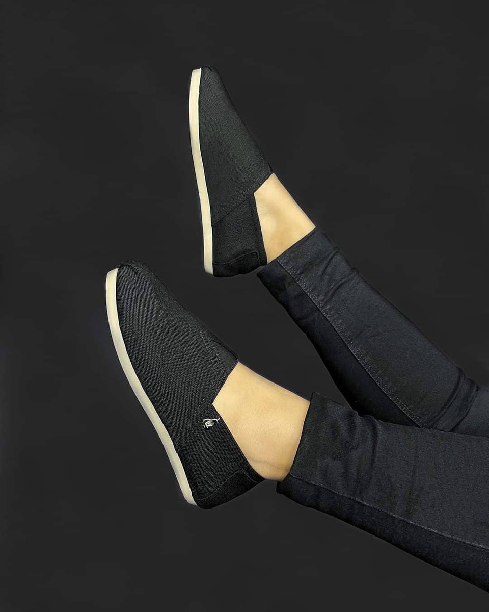 olberca's tweet image. 🖤
🍐#Alpargatas
#domingo