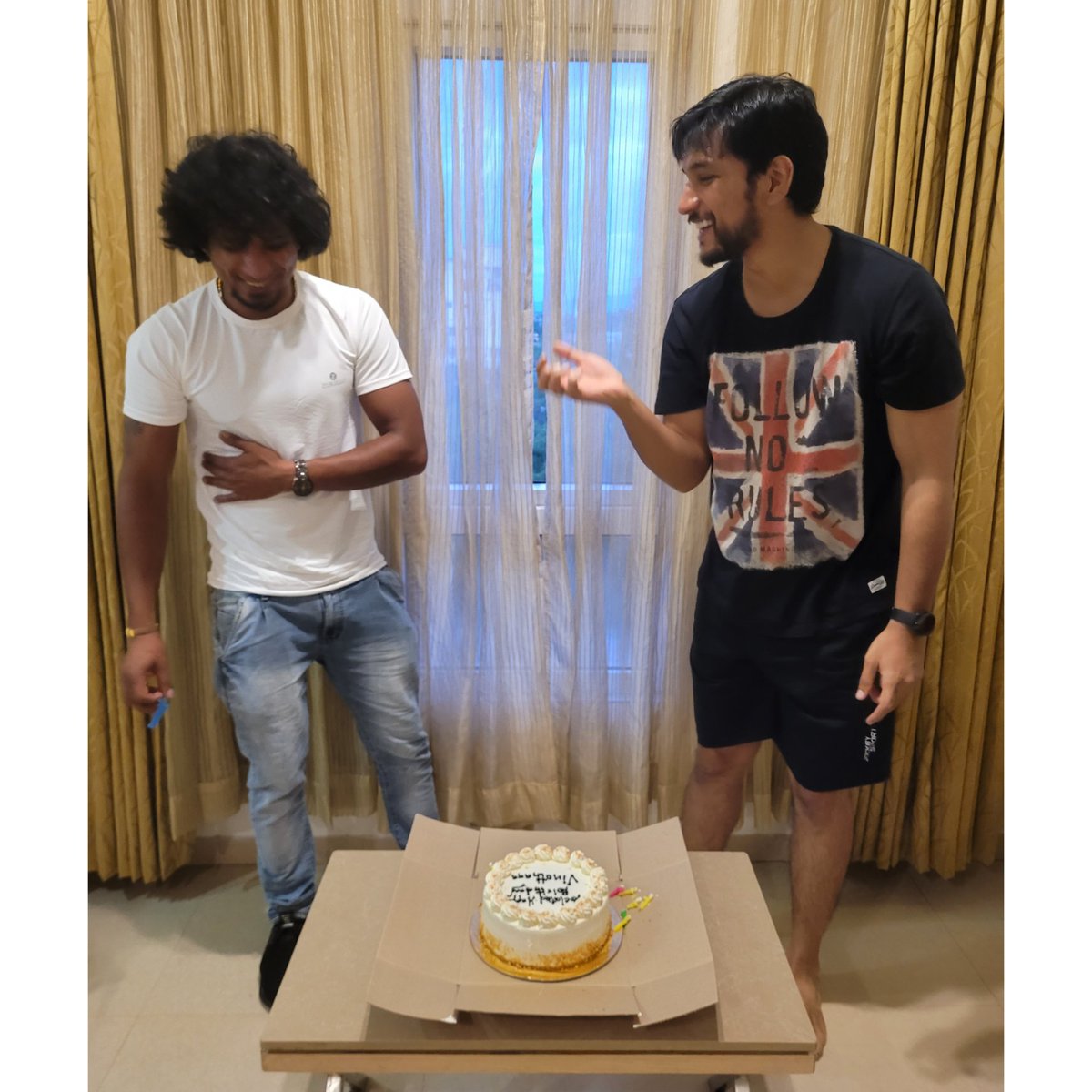 Gautham Ram Karthik (@gautham_karthik) on Twitter photo Was feeling bad I couldn't be there in person for your birthday, but super happy you gave me a surprise visit!
Happy belated Birthday <a href="/vinothdaskood/">Vinoth Daskood</a>
🤗🤗🤗
#brosforlife Was feeling bad I couldn't be there in person for your birthday, but super happy you gave me a surprise visit!
Happy belated Birthday <a href="/vinothdaskood/">Vinoth Daskood</a>
🤗🤗🤗
#brosforlife