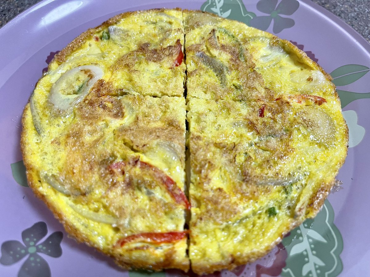 norlinkarim's tweet photo. Sardines. Yay or nay?
With omelette &amp; garlic butter eggplant. Served with white rice.
#VirtualLunchDate #WAPmembers 
@Btsarmymom_SG @MamaArmy12619 @KookieBae26 @TannieFan @_mahitabel @MyMagicShop97 @KeiMagicShop @Cynthia134340 @neferteedi https://t.co/oPRNnYtzUt