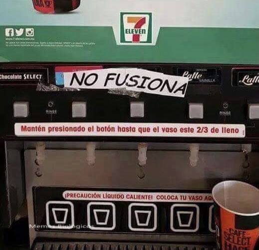 Cuando el café está tan caliente que te tienen que aclarar que no genera reacciones termonucleares.