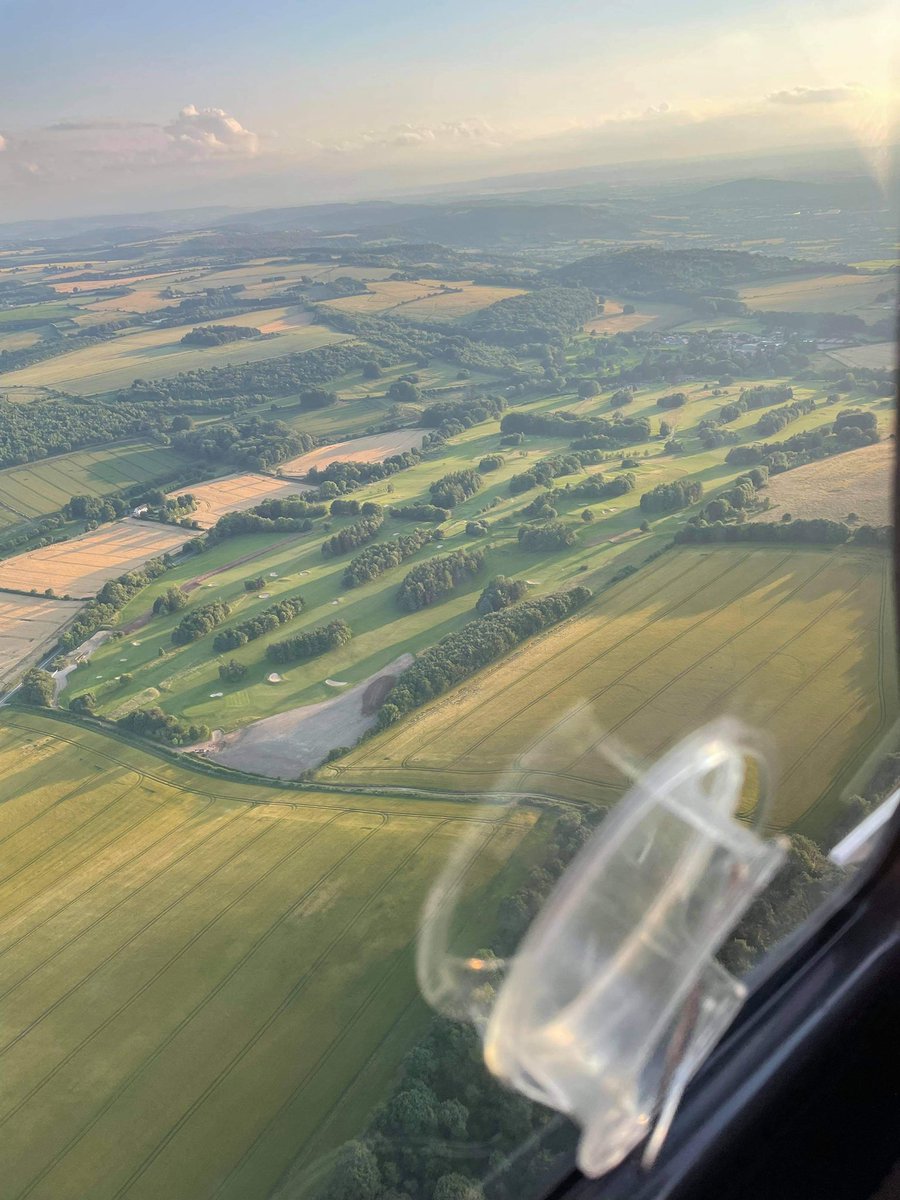 cotswoldhillsgc's tweet photo. Thanks to our @cotswoldhillsgc member Matt Woolridge for these stunning aerial shots of the course ✈️ 📸
Can you work out the holes on each photo?🤔
So interesting seeing our beautiful course from a completely different angle🙃
#chgc #reachforthesky #flyingphotos #thankyou https://t.co/lBFckS5wiu