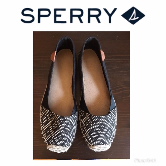 pdyer0612's tweet photo. So good I had to share! Check out all the items I'm loving on @Poshmarkapp from @IKreminskiy @CottageVarvara #poshmark #fashion #style #shopmycloset #sperry #unisa #express: https://t.co/OwpWj58rYG https://t.co/QToRmtUpOf