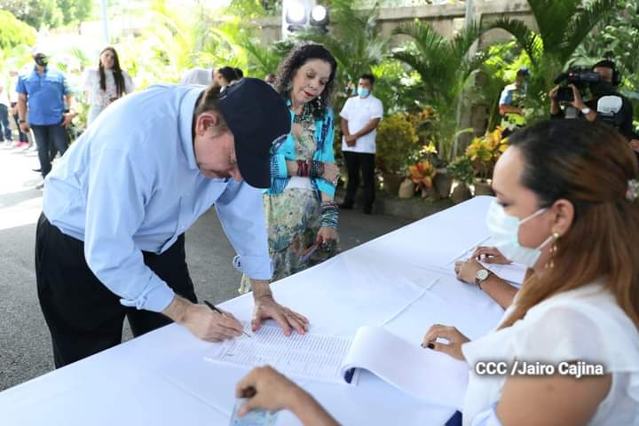 ElProfeSandini1's tweet image. Nuestro máximo líder y aunque les dé cólera a algunos,  el mejor presidente en la historia del país y la región asistiendo y siendo parte de este primer paso en este proceso de verificación #24Y25VERIFICANDONOSGANAMOSTODOS  #LeonRevolucion