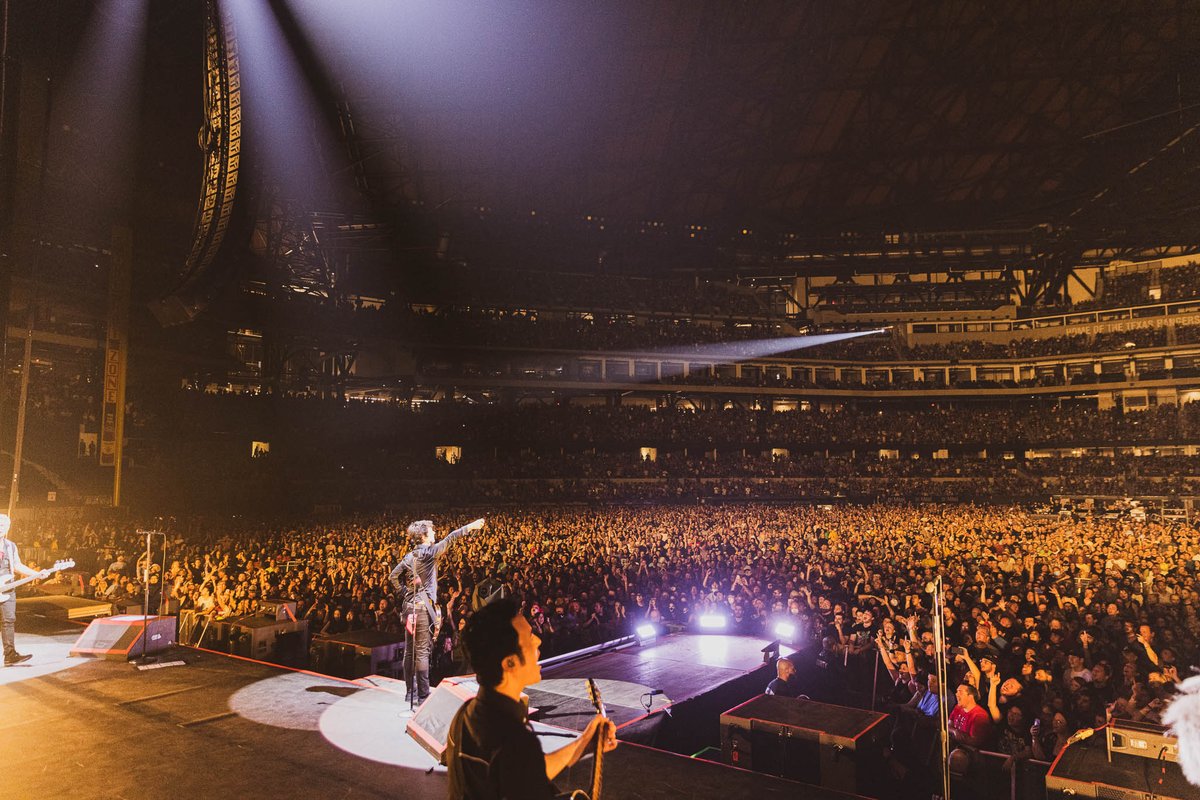 Green Day tweet media